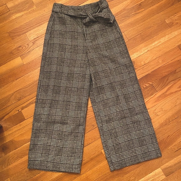 Zara Pants - Zara high waisted white and black pants